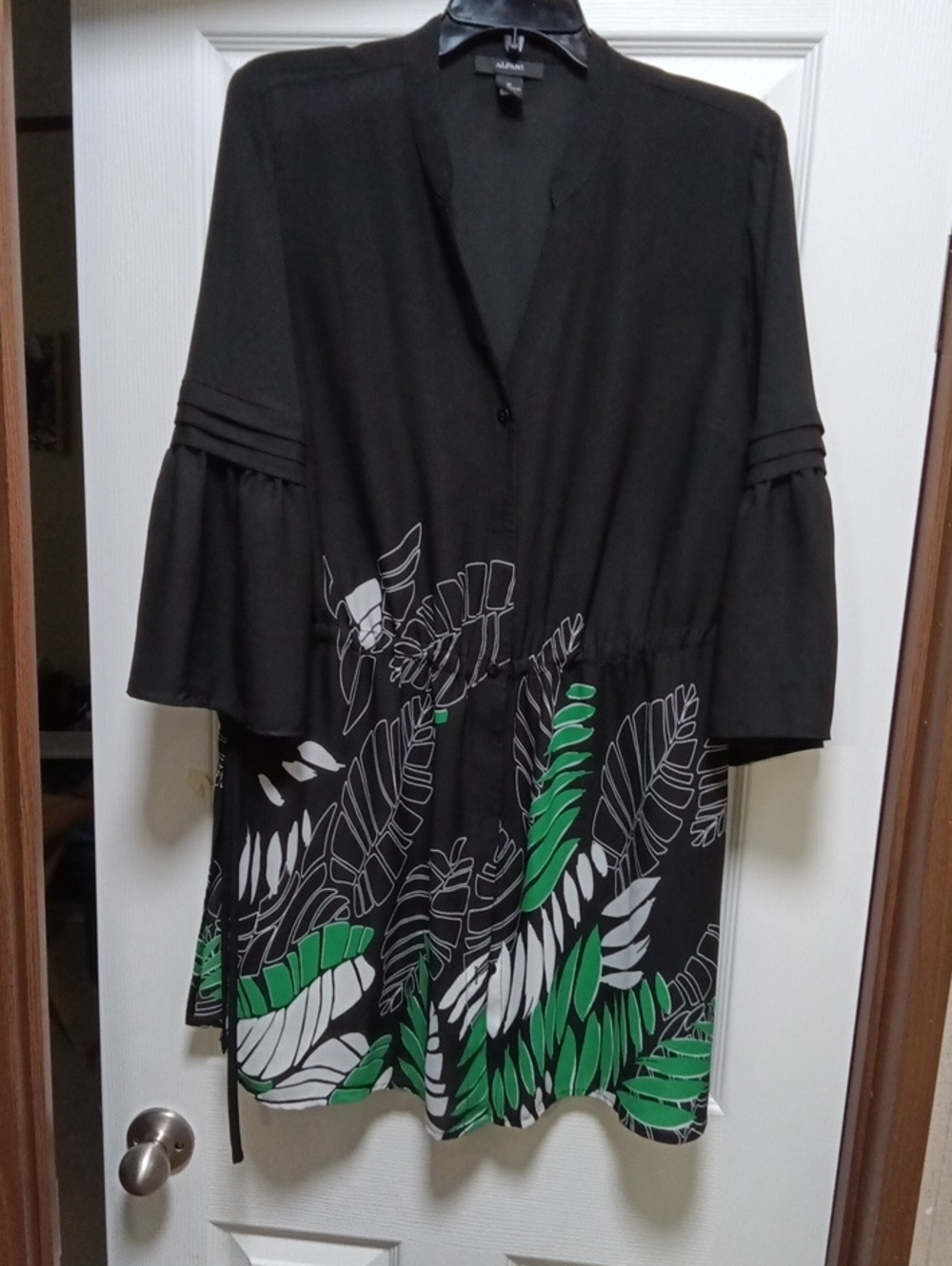 Alfani Black Tunic with Green & White Leaf Motif Adjustable Tie Waist Size M